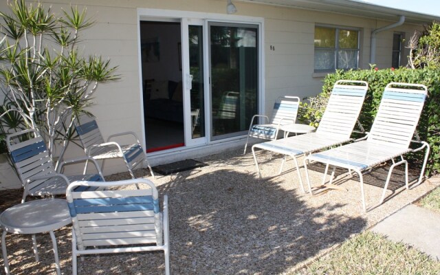 Jamaica Royale 088 - 2 Br Condo