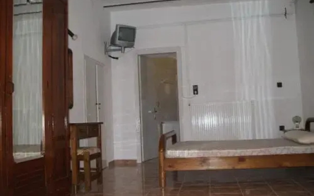 Fani Rooms
