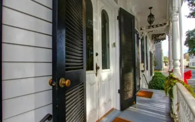Washington Square Manor