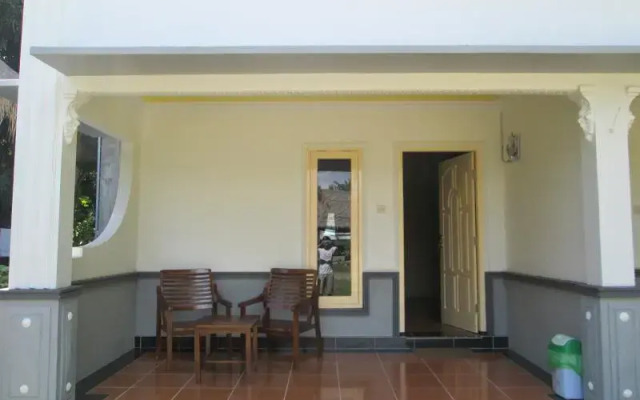 4R Bungalow
