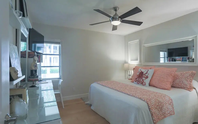 Sarasota 35 - 2 Br Condo
