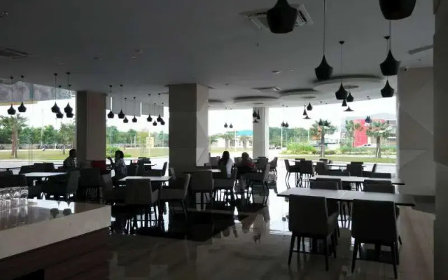 Wing Hotel Kualanamu Airport