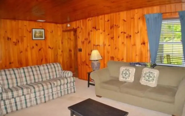 Creekside Retreat
