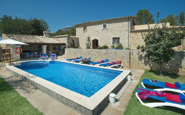 Exclusive Villa Suavet Petit with a Stunning Pool