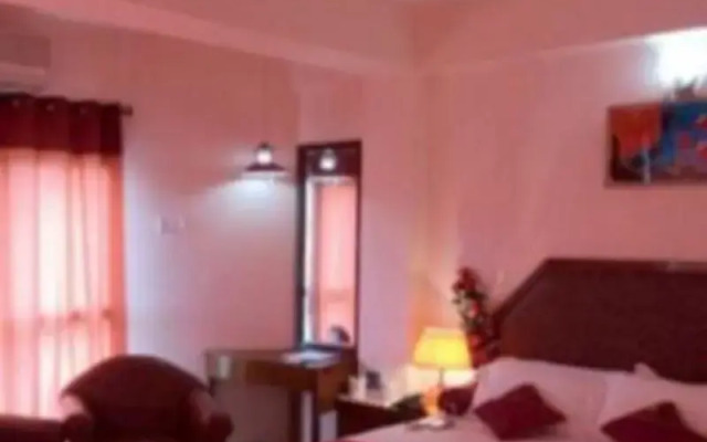 Hotel Mainak