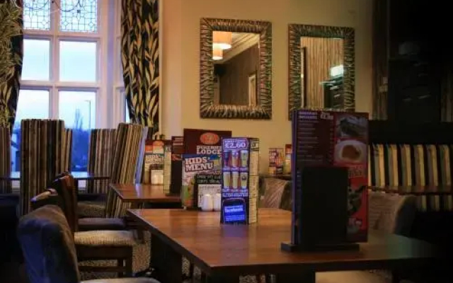The Dukeries Lodge