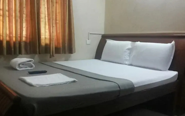 Sea Shell Residency  (Opp US Consulate).