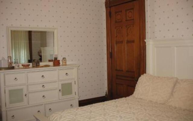 The Grand Kerr House