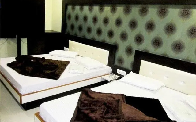Hotel Shahanshah Palace