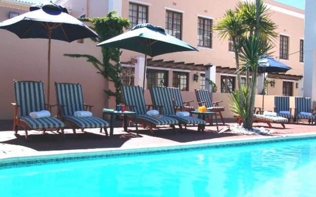 Avenue Hotel