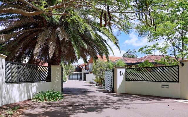 Swanriver Applecross Shortstays