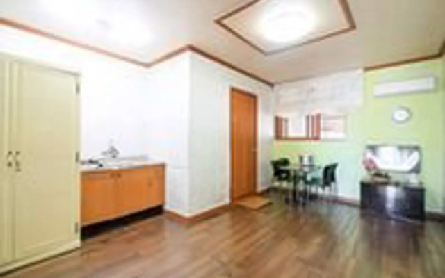 Taean Gat Ford Pension