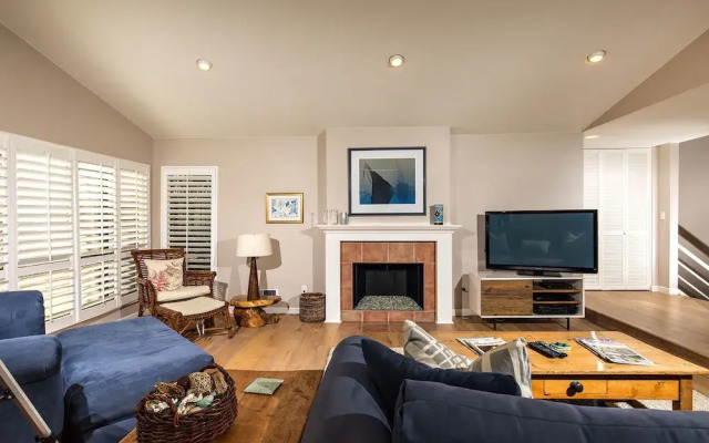 South Sierra Townhouse #103972