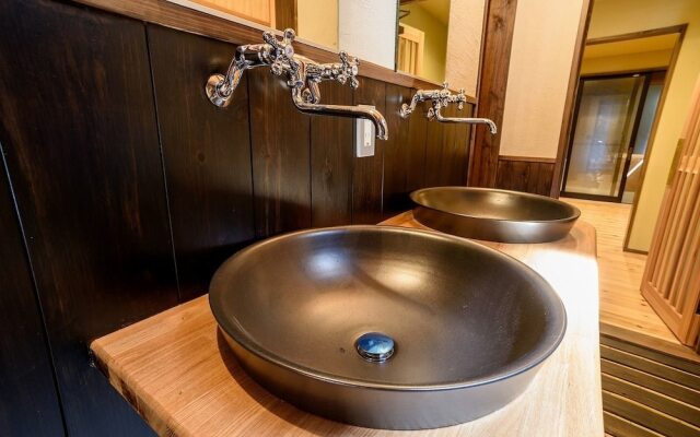 tanaka gokurakudou guesthouse