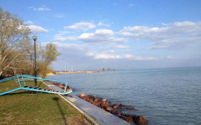 Árnyas Park Panzió