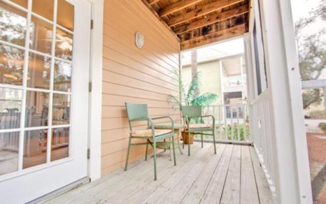 Purple Parrot 9C - 2 Br Condo