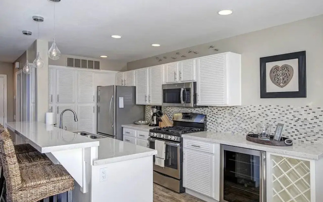 Del Mar 243 House - 2 Br home by RedAwning