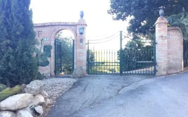 Aphrodite Holiday Home