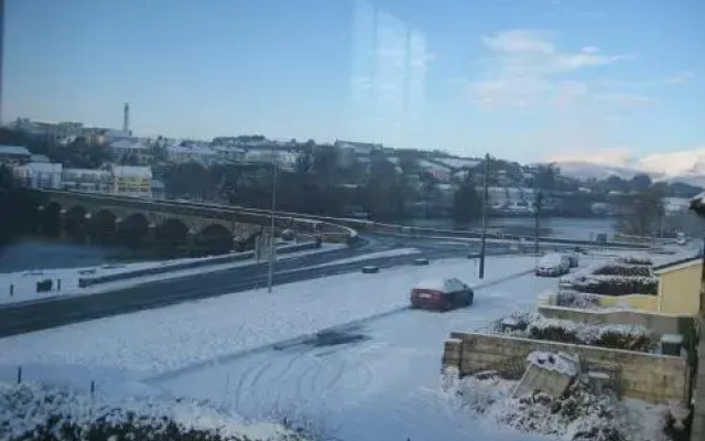 Laune Bridge House Guest Accommodation