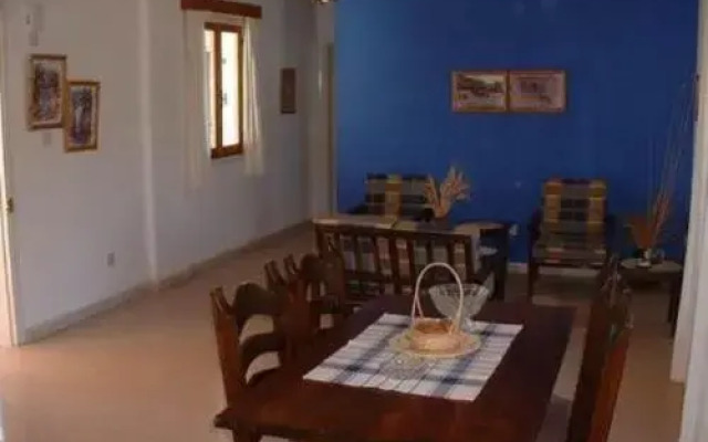 Lefkara Aloni House