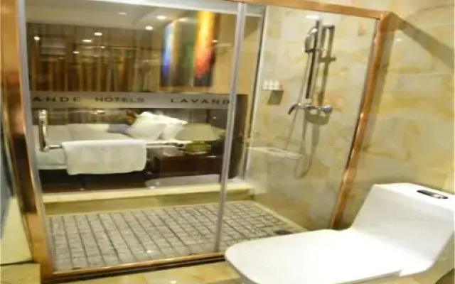 Lavande Hotel Wuhan Wujia Mountain Branch