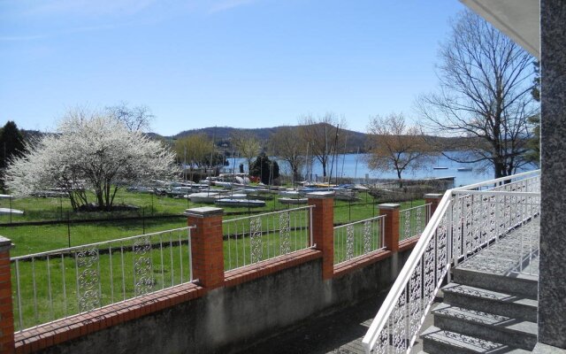 Il Giardino Sul Lago