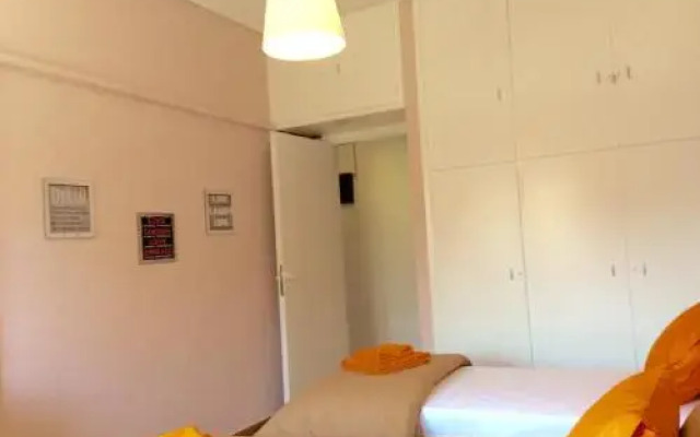 Athens Acropolis Spacious Apartment