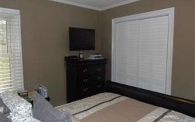 Cozy Southern Charm Bed and Breakfast