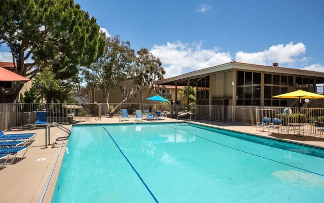 South Sierra Condominium #143428