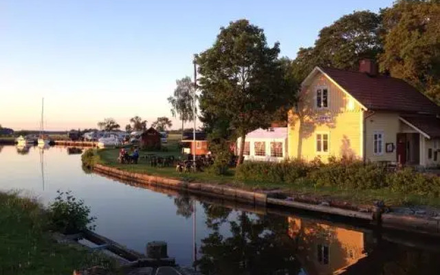 Jonsboda Cafe & Cottages
