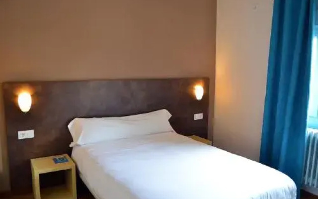 Hostal Restaurante Los Mellizos