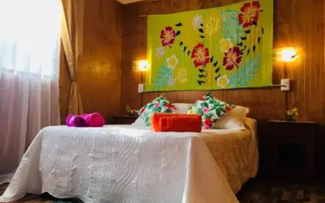Hostal y Cabañas Tojika