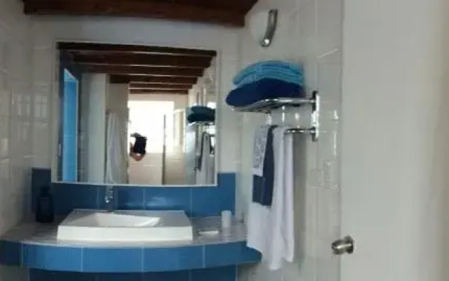 Edificio Sarie Bay