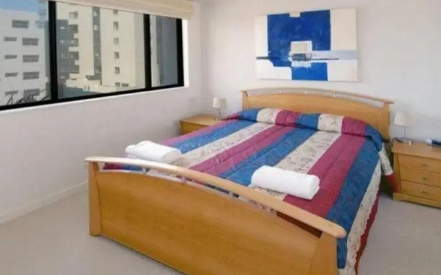 Seamark 504 Apartment
