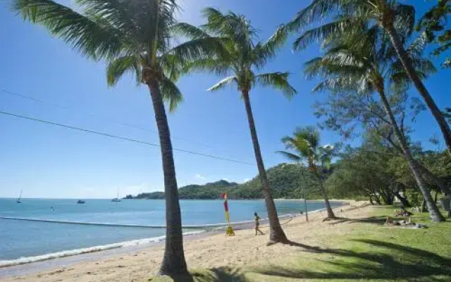 Maggies Beachfront Apt. 3