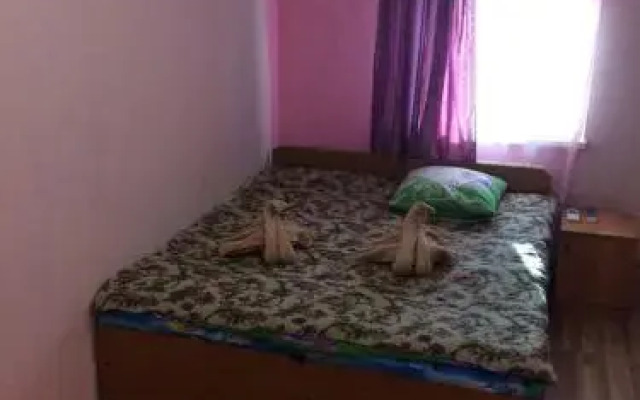 Guest House on Kievskaya Street