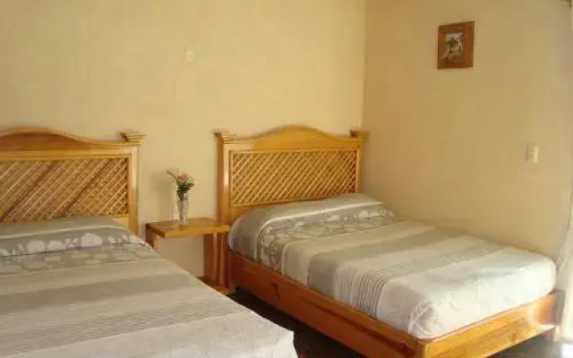 Hotel Brisas del Lago