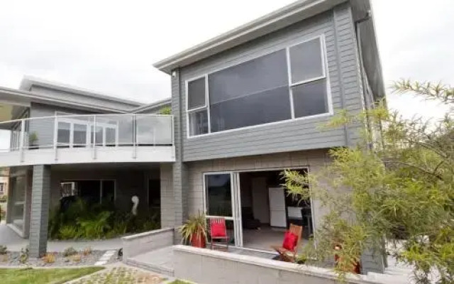 Bay Breeze Accommodation