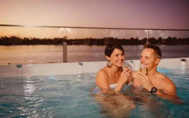 Ana Mandara Luxury Bed & Breakfast