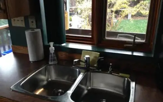 Apart 2 Bedroom 2 beds near metro -Parking Free