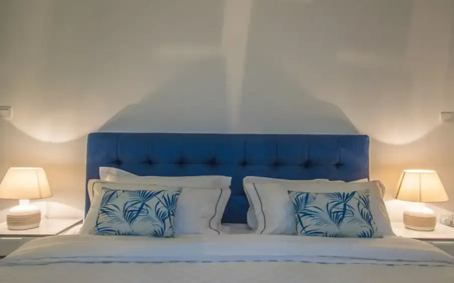 DHH- Palm Views East