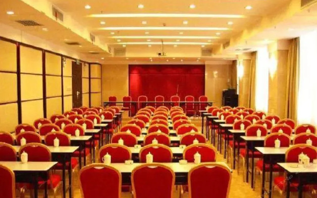Huayu Hotel