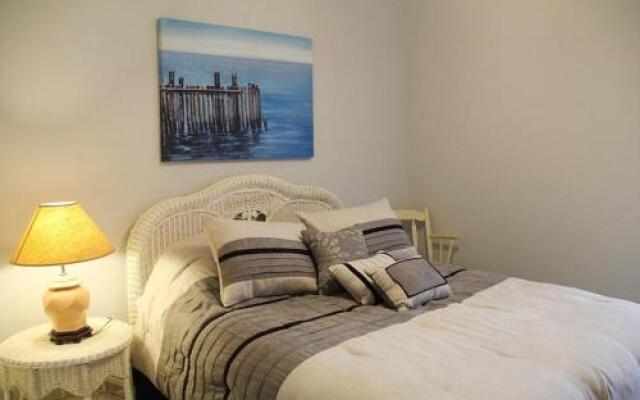 Romar Place 905 by RedAwning