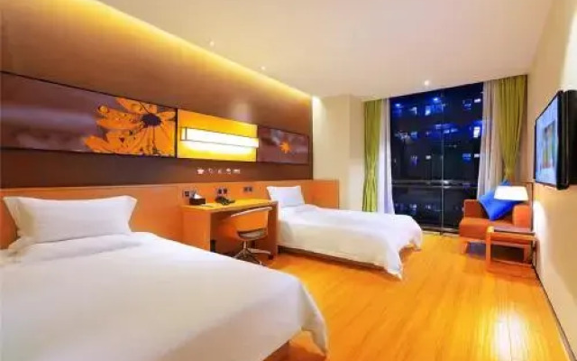 IU Hotel Ji An Bus Station Walk Street Branch