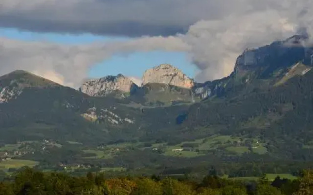 Cabane L'Orée des Bornes