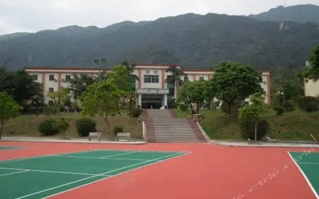 Chundu Hotspring Resort