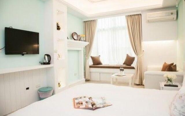 Green Light Nanping Hall 1