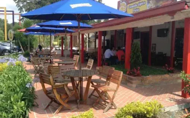 Hostal El Hangar