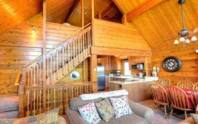 Treetops Cabin