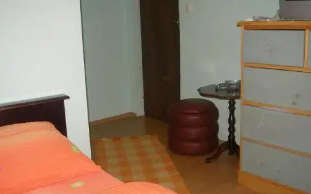 Motel Aura